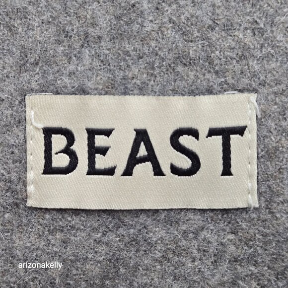 NWOT Beast Wool Scarf Grey Fringed Thick Oversized - Picture 4 of 10